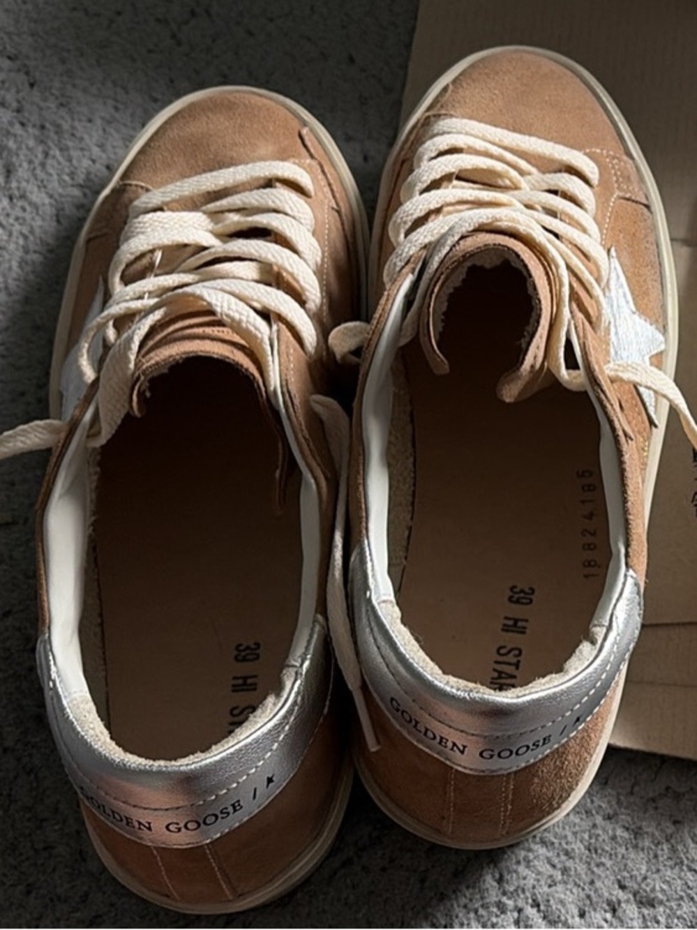 BNIB Golden Goose Hi Stars Size 39 - Picture 2 of 6